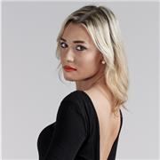 Insegnante di violino. Laureata con il massimo dei voti e Lode a 16 anni.Vinto oltre 50concorsi Internazionali. Vinto il posto a tempo indeterminato di concertino con obbligo di spalla presso l’orchestra Fondazione Arena di Verona .Ho studiato con Accardo